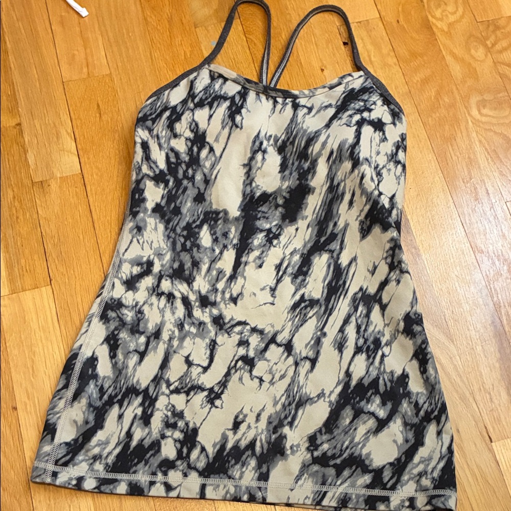 Lululemon Women’s Black & Cream Marble Print Tank Top